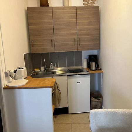 Appartamento Grand Studio Entierement Renove Au Coeur De Parigi Esterno foto