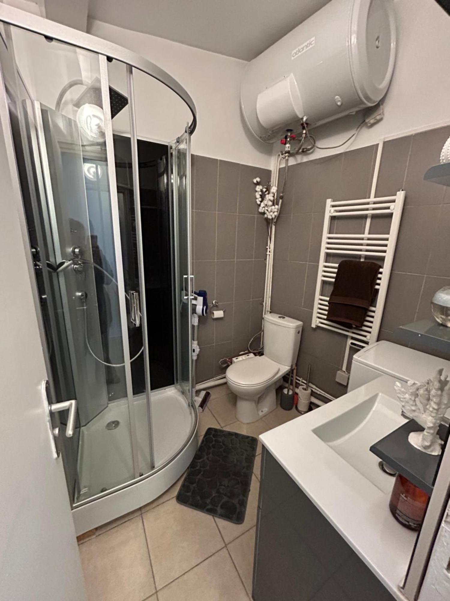 Appartamento Grand Studio Entierement Renove Au Coeur De Parigi Esterno foto